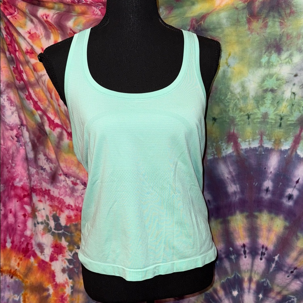 NEW LULULEMON CROPPED SWIFTLY TECH ATHLETIC TANKTOP🖤